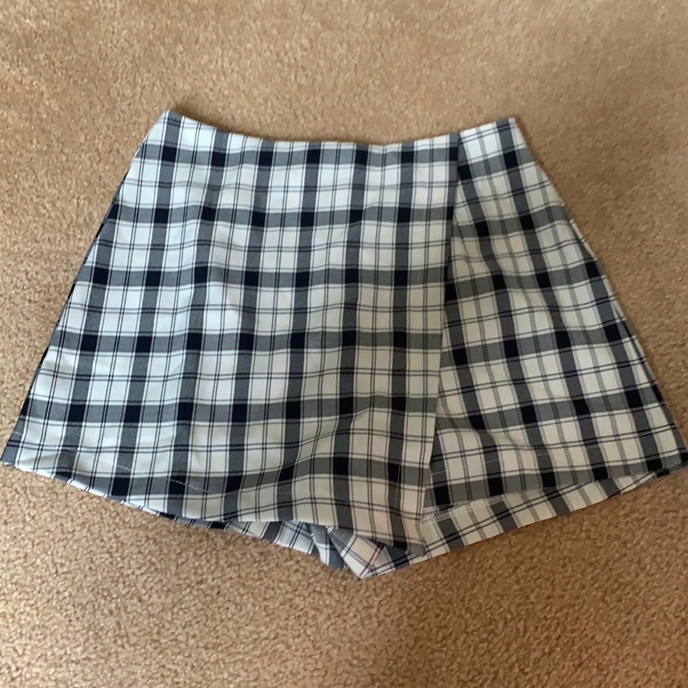 Princess Polly Skort